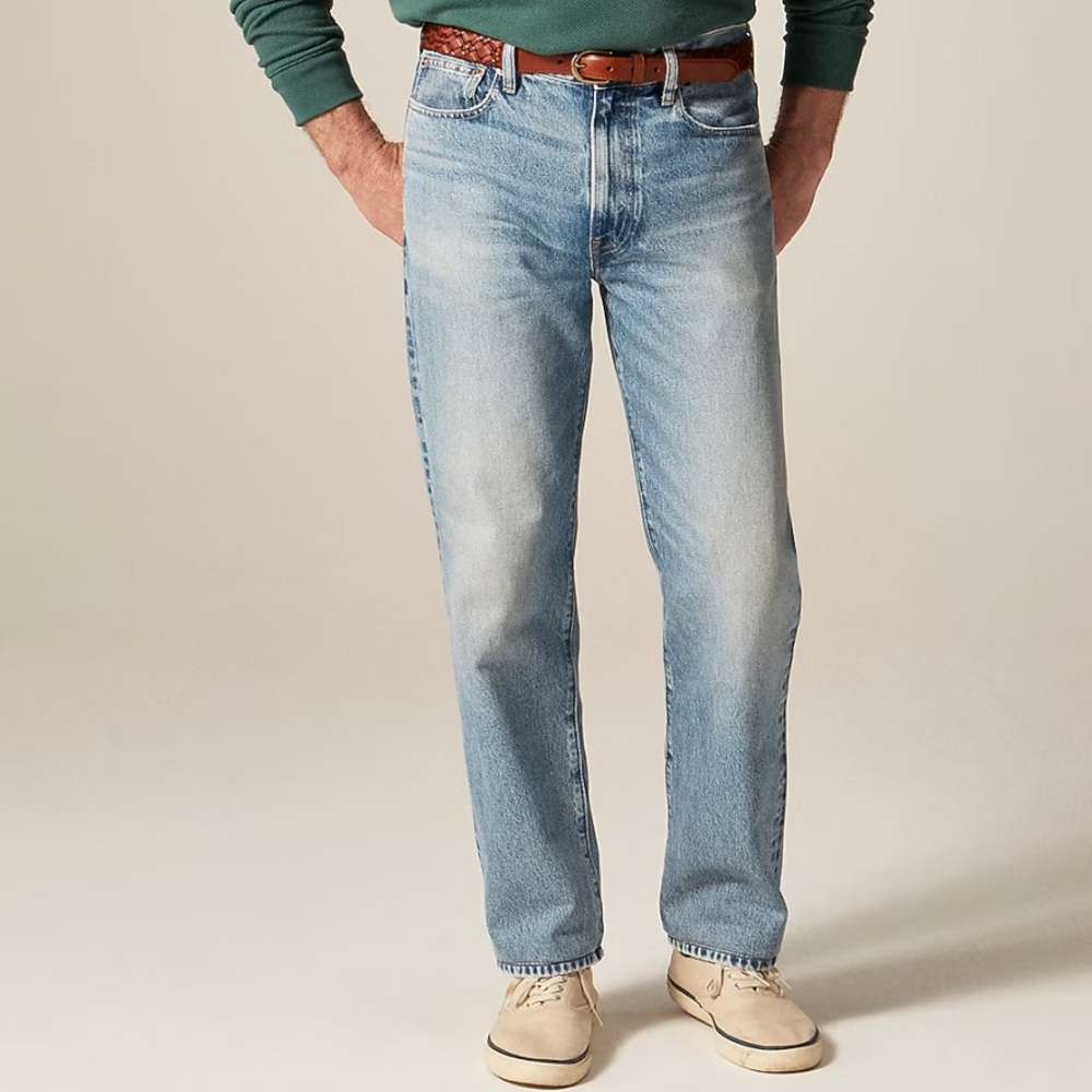 J crew Classic jean in light wash 35x32